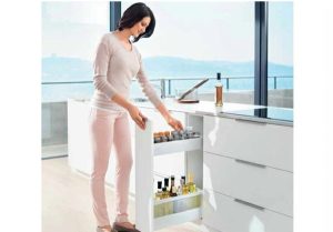 Ray hộp Blum cho tủ hẹp màu đen 551.23.314