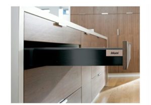 Ray hộp Blum TANDEMBOX X1 màu đen 50kg 551.23.350