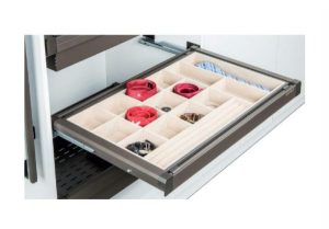 Khay đựng trang sức Hafele 600mm màu trắng 807.95.801