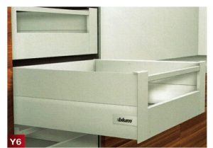 Ray hộp Blum Tandembox Y6 màu đen 30kg 551.23.312