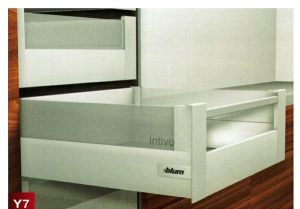 Ray hộp Blum Tandembox Y7 màu trắng 30kg 551.23.713